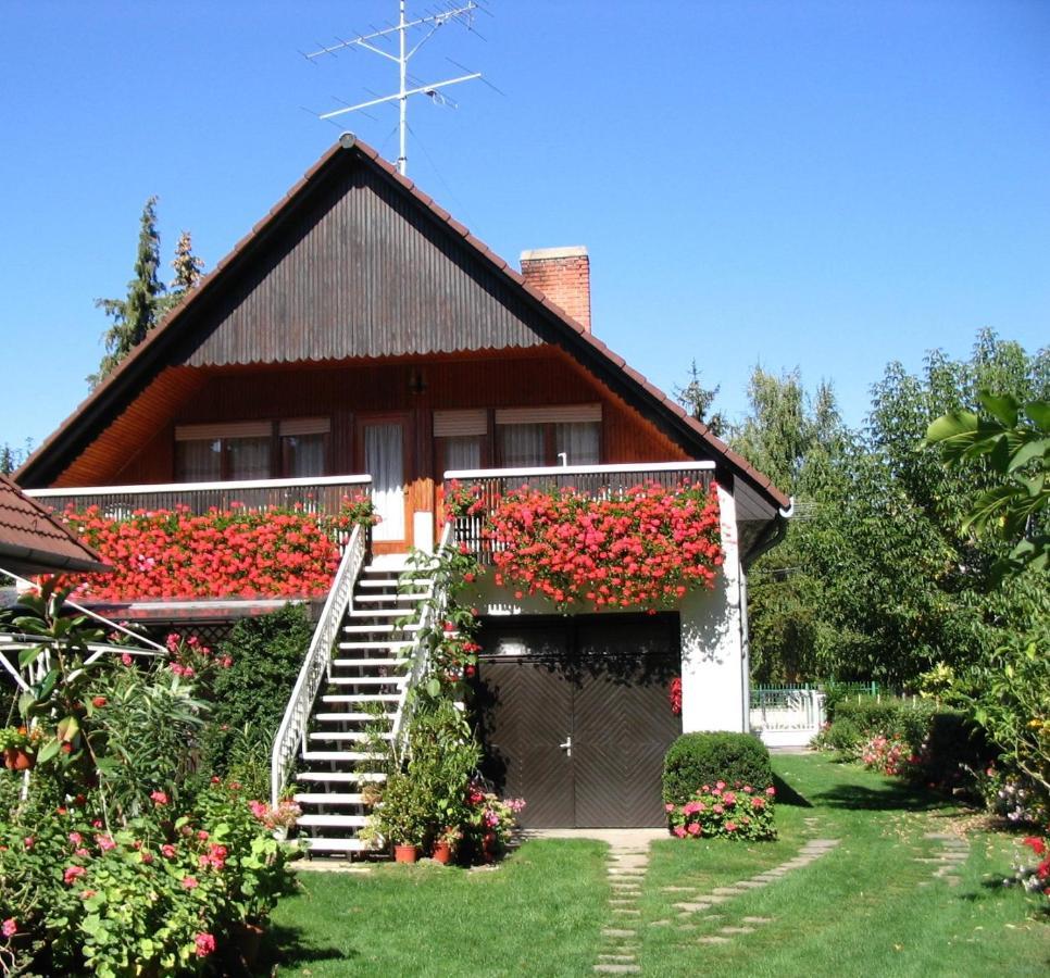 Ferienwohnung Marika-Lak Siófok Exterior foto